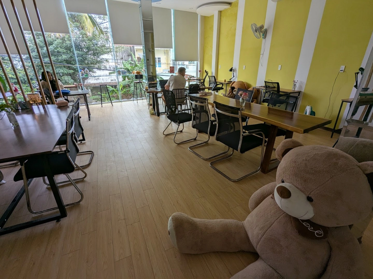 HARVARD CAVE|CAFÉ & WORKING SPACE - Image 1