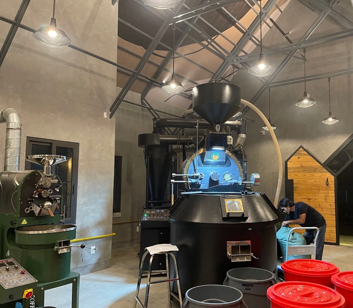 Gạch Cafe Roastery - Image 1