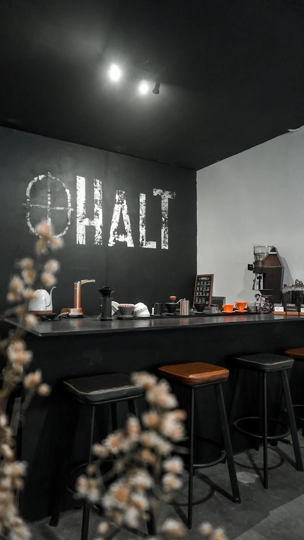 Halt Coffee and Roastery - Image 1