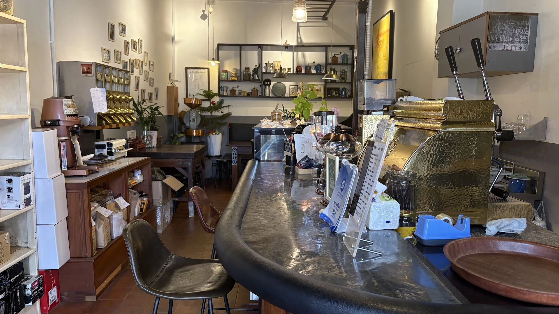 Le Trio Coffee - Image 1