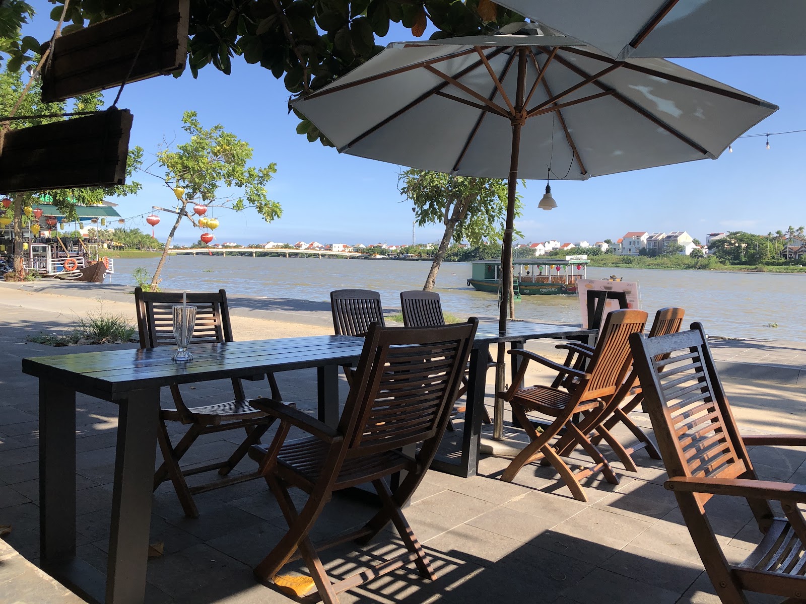 A CAFÉ - Image 1