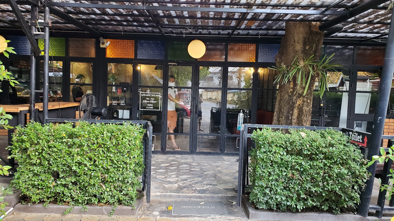 Baramio Coffee & Roastery - Image 1