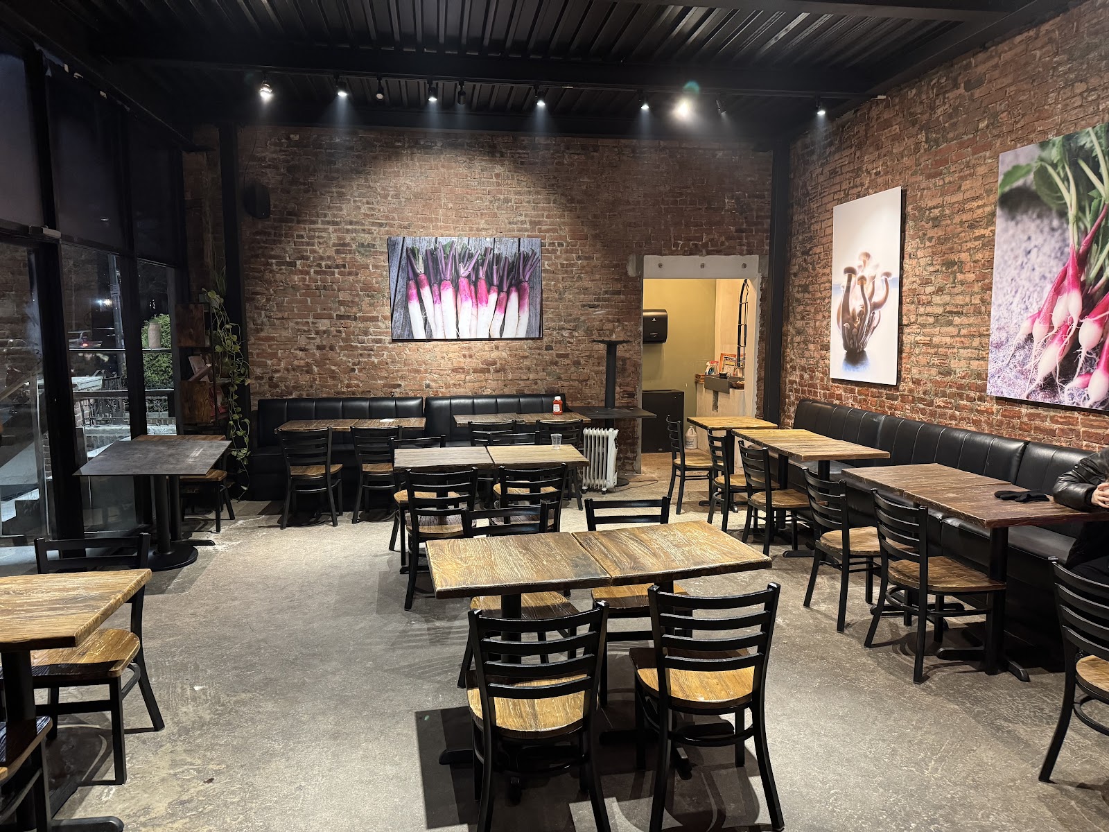 Brooklyn Artisan Bakehouse - Image 1