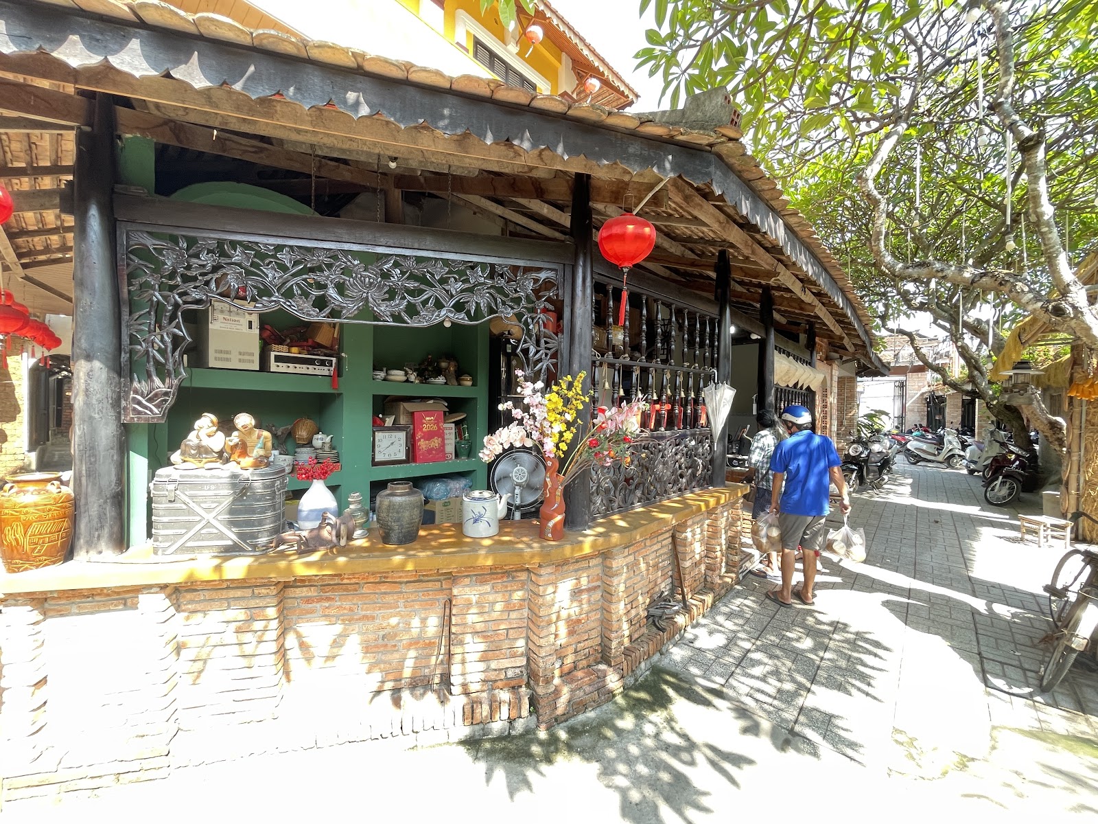 Cà Phê Cổ Quán - Image 1
