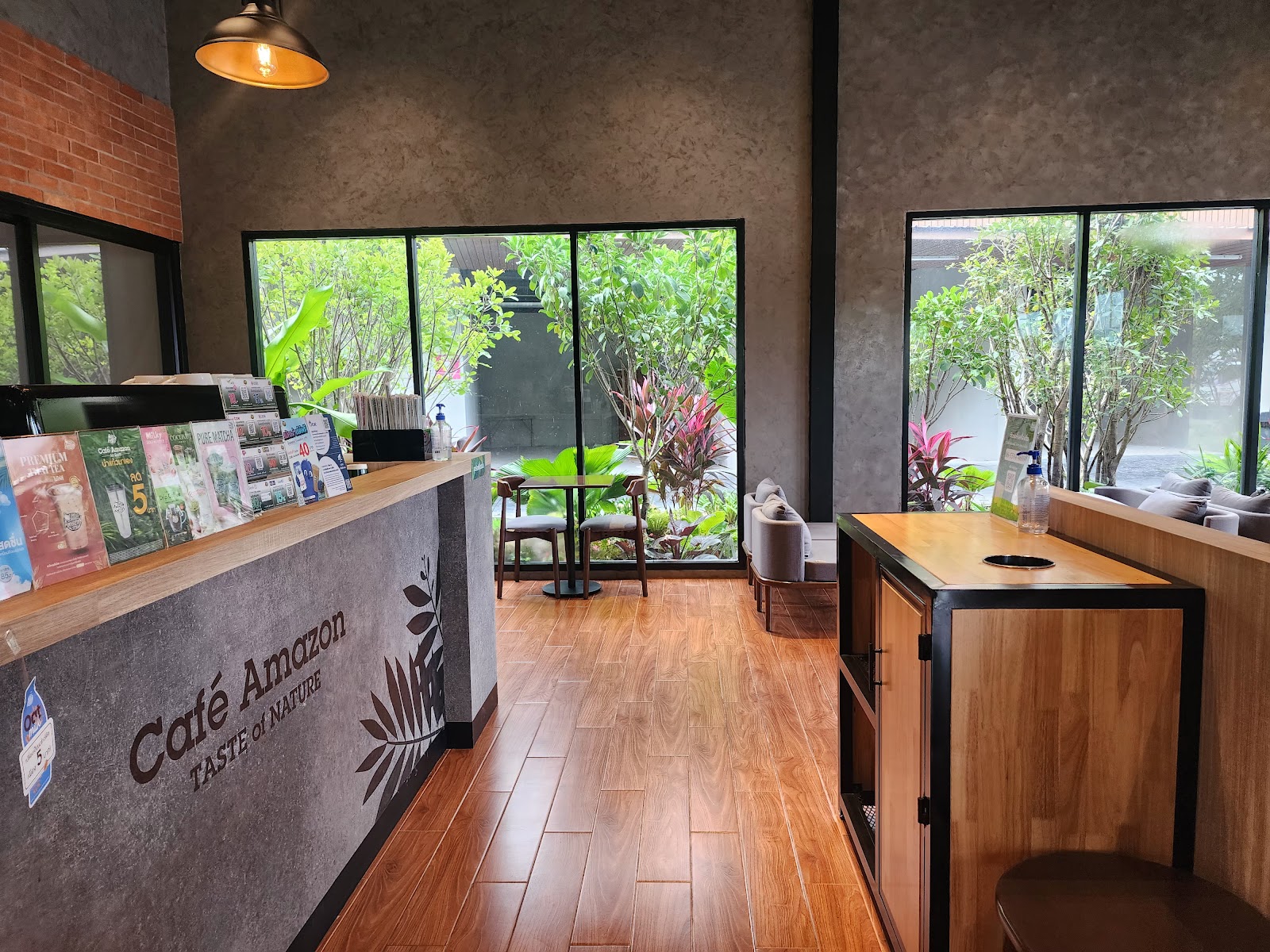 Café Amazon สาขาบ้านโฮ่ง ลำพูน - Image 1