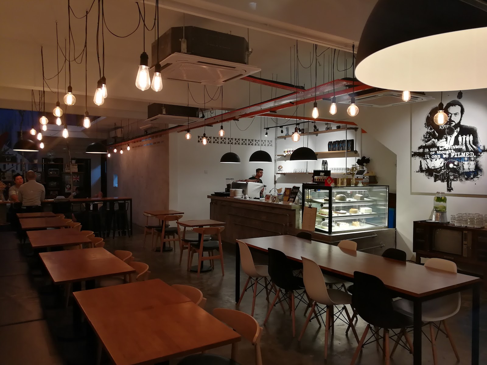 Cafe Tujoh - Image 1