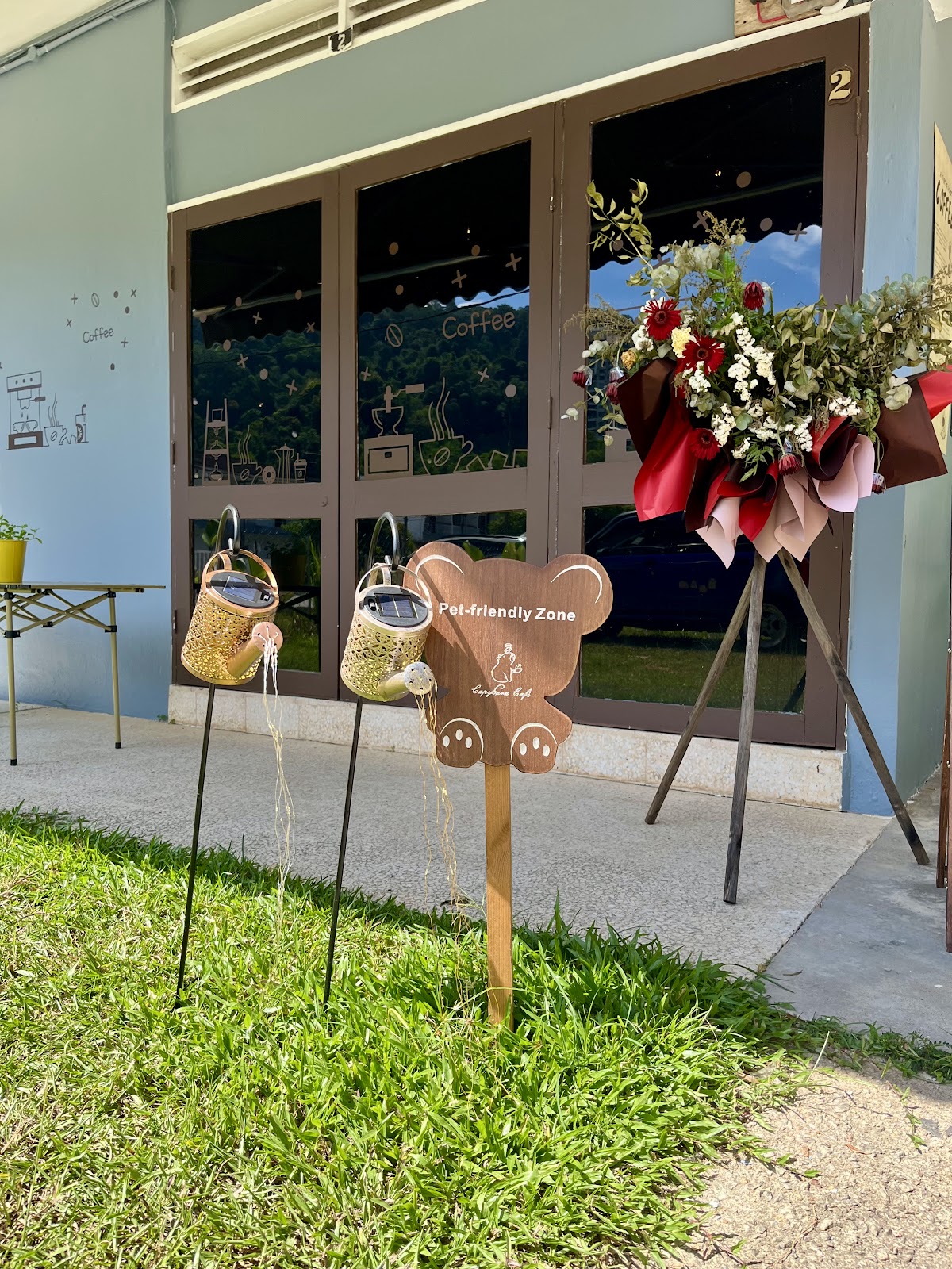 Capybara Cafe - Image 1