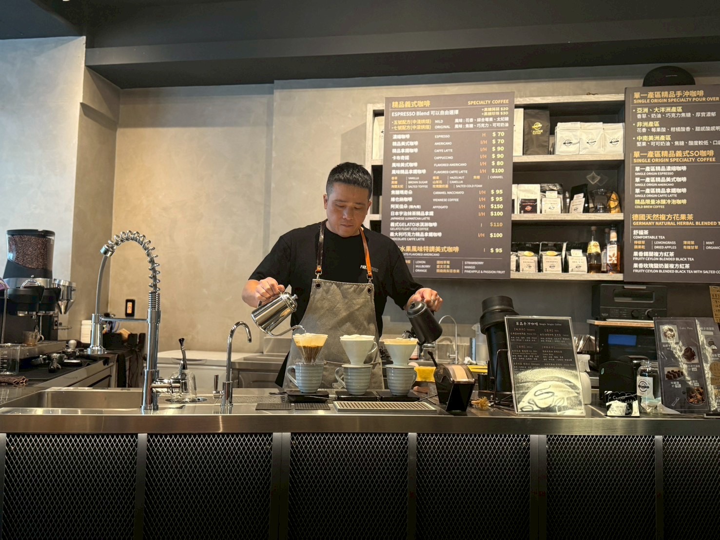 CASTER COFFEE 向上店GU/專業外帶/甜點/特調咖啡/咖啡豆 - Image 1