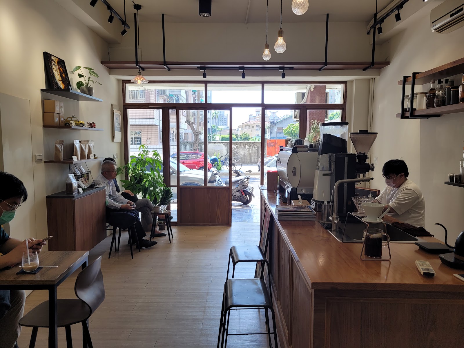 Coffee Again Roastery - Image 1