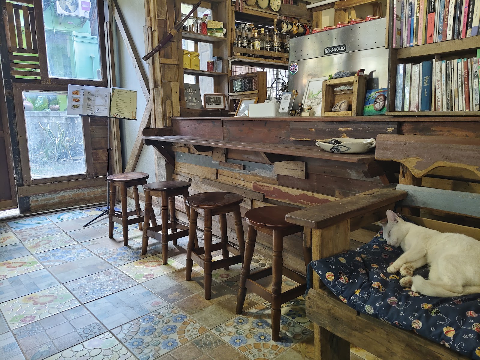 Craftsman Cafe & Spaces - Image 1