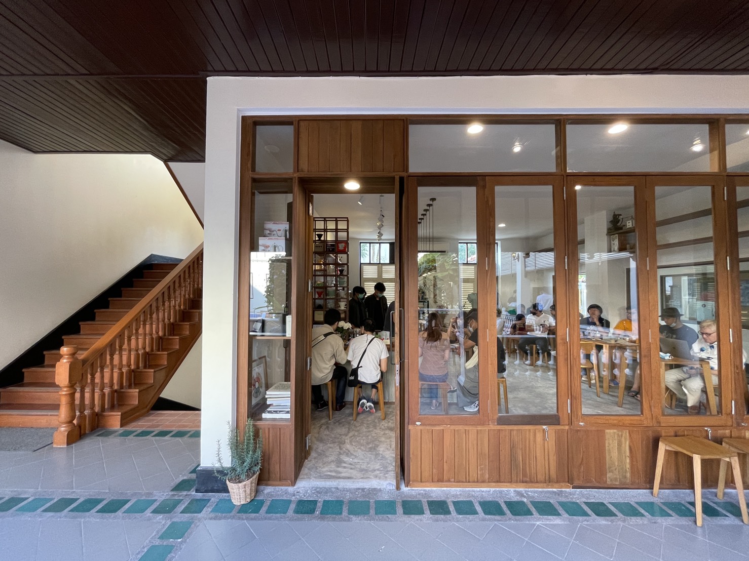 Gallery Drip Coffee Chiang Mai - Image 1