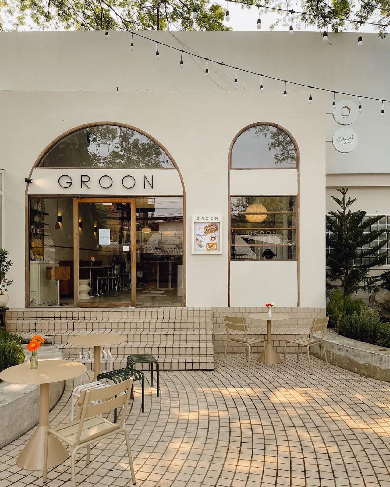 Groon Bread & Brunch Cafe - Image 1