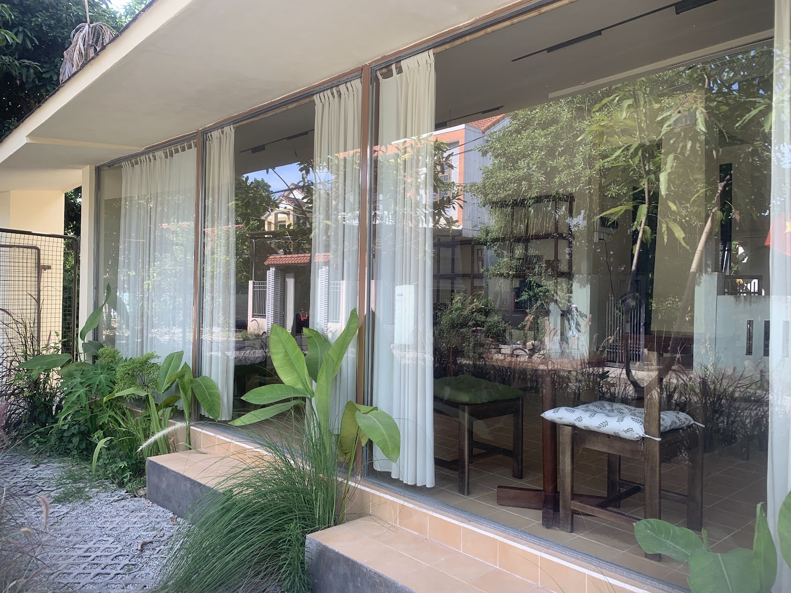 Lạc Lạc Cafe - Image 1