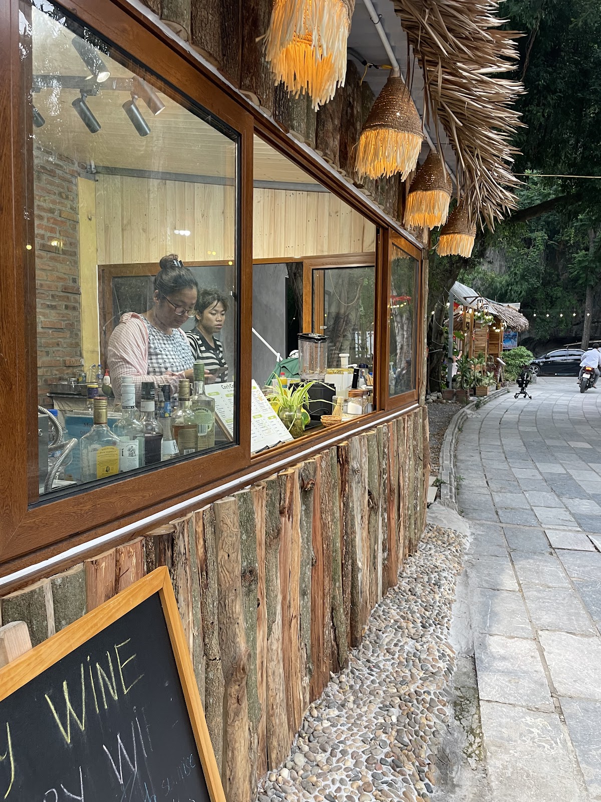 Lake house Coffee - Image 1