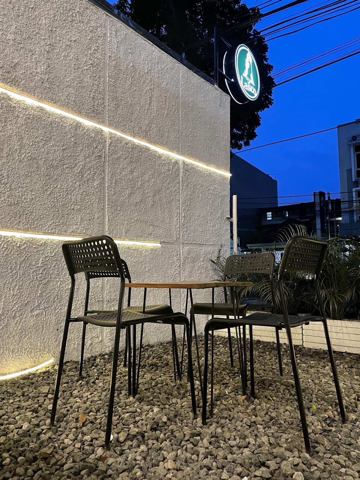 Lasco Koffie Haus - Image 1