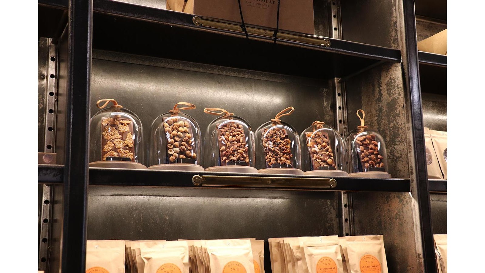 Le Chocolat Alain Ducasse, Le Comptoir Palais Royal - Image 1