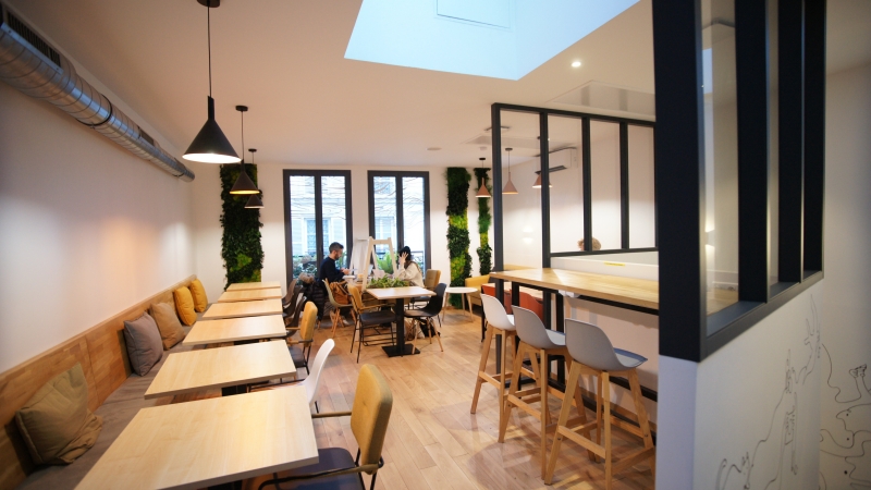 Level Coworking Café - Image 1