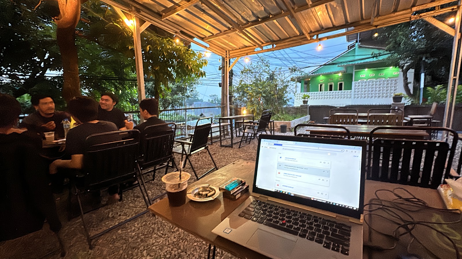 Loee Coffee - Image 1