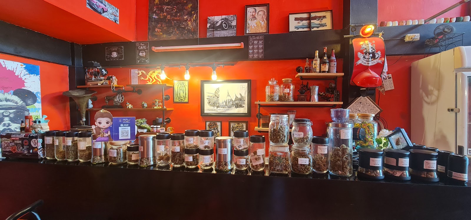 Luckyweed68-cafe & SickoinkTattoo - Image 1