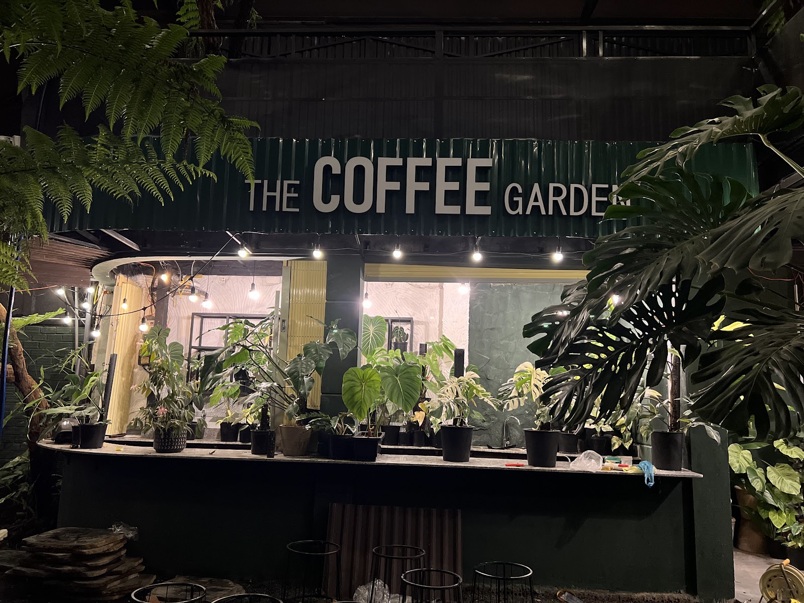 ME LA COFFEE (The Coffee Garden) - Image 1