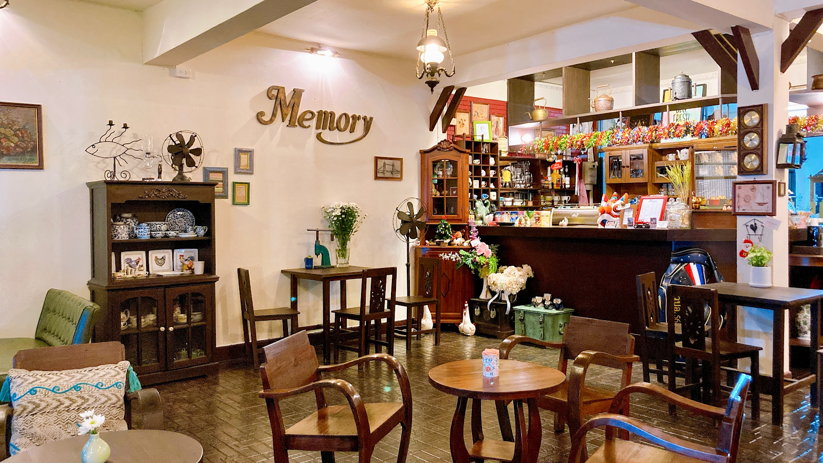 Memory Cafe & Guesthouse - Image 1