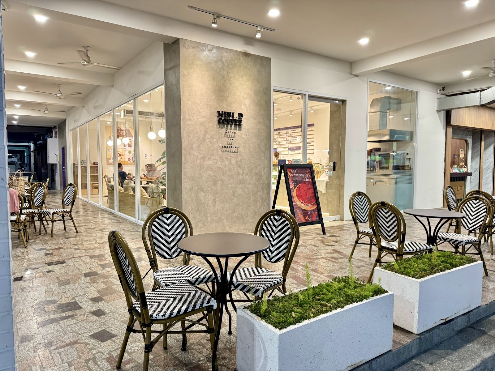 MINI.D COFFEE自立館 - Image 1
