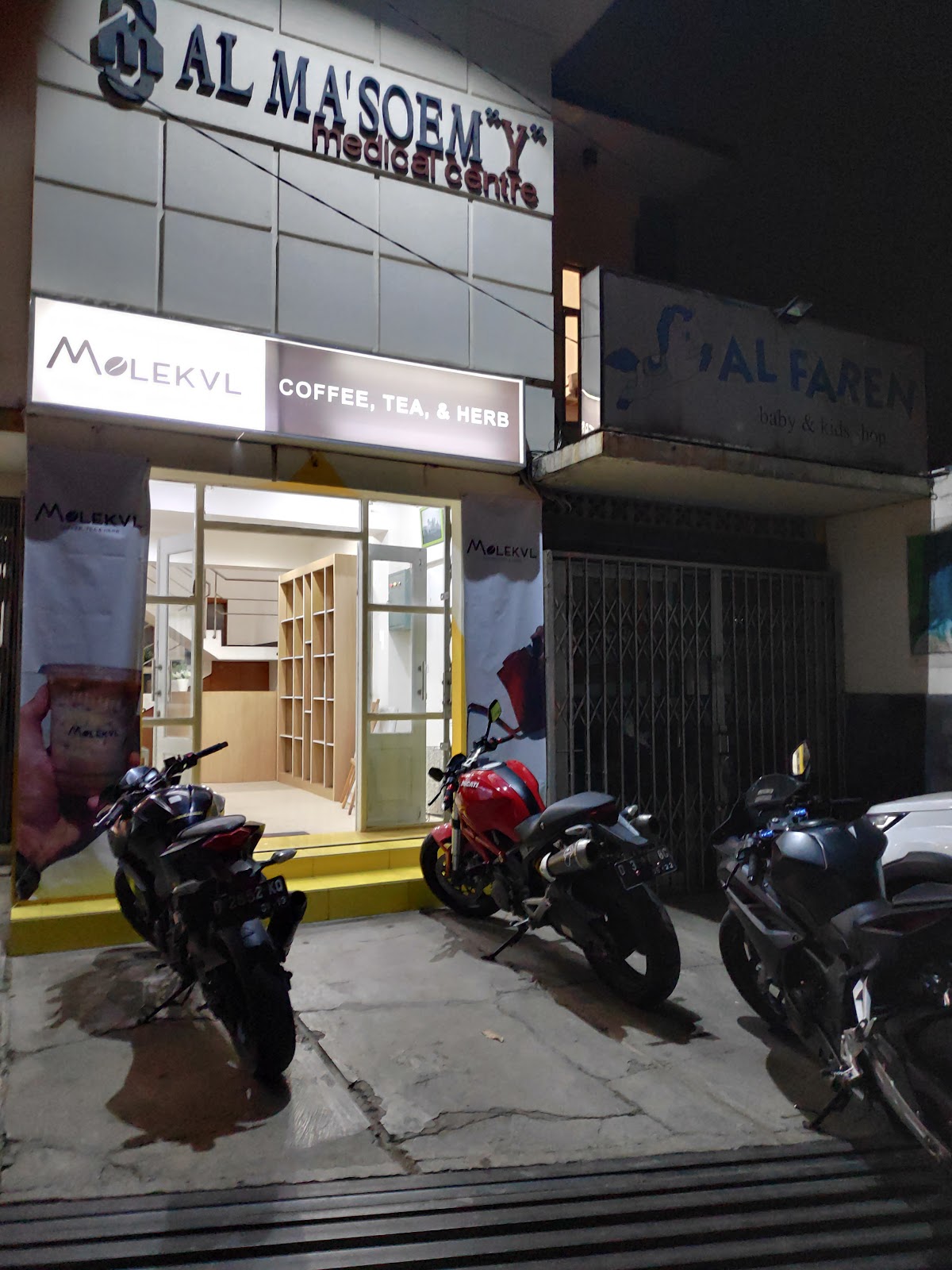 Molekul Coffee & Eatery - Image 1