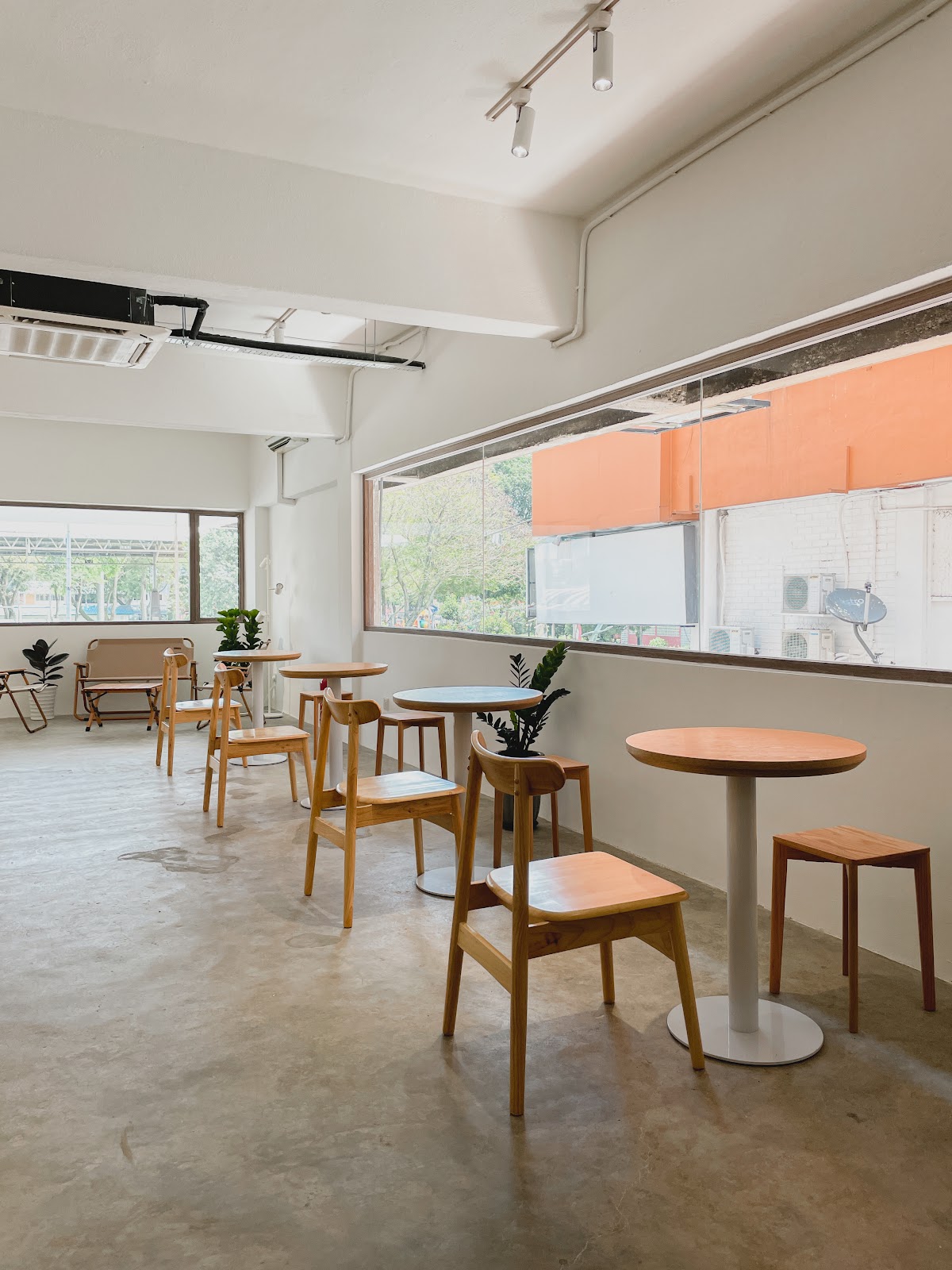 Niju Coffee Hub - Image 1
