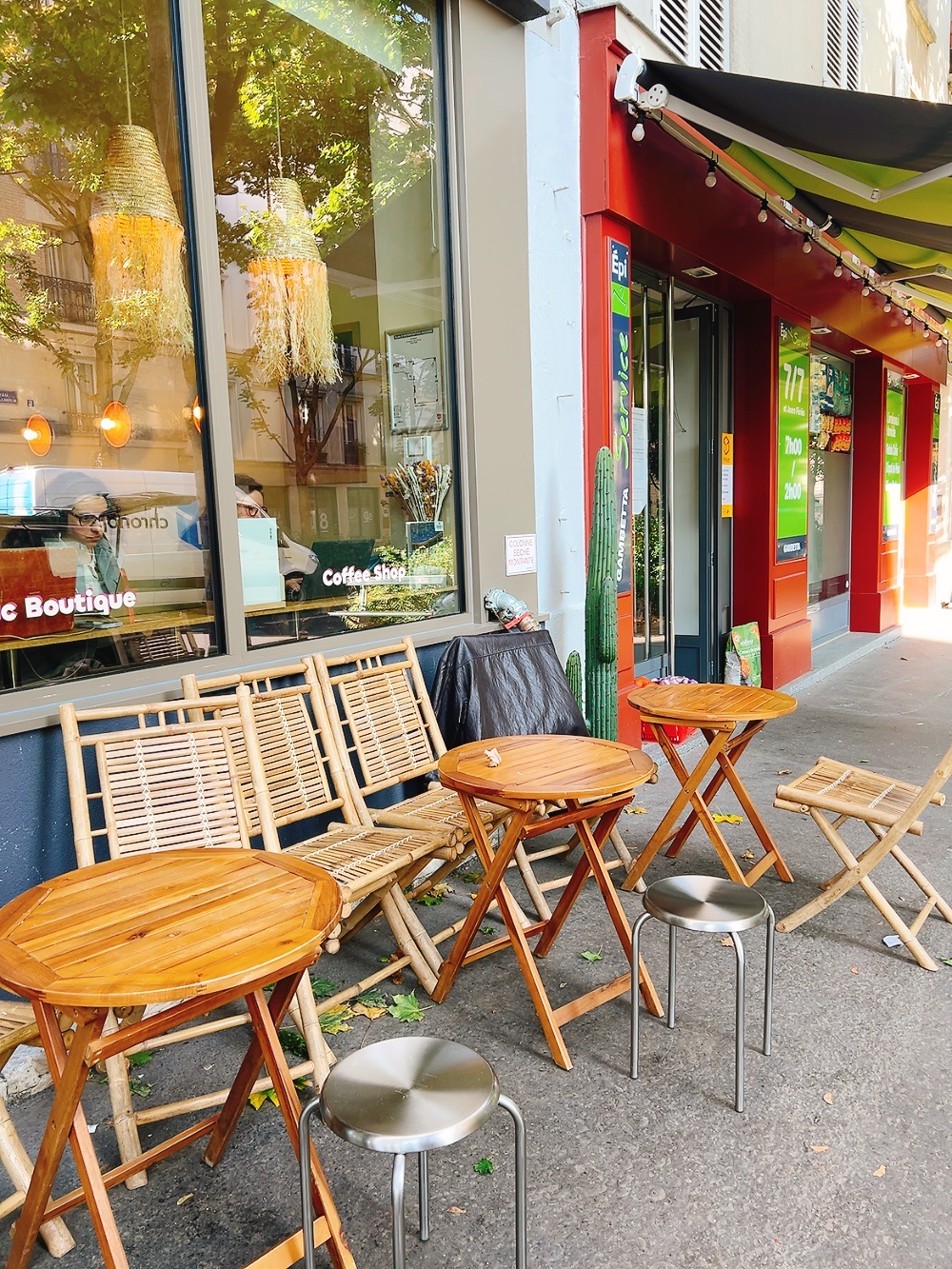 Othman café & Holistic boutique - Image 1