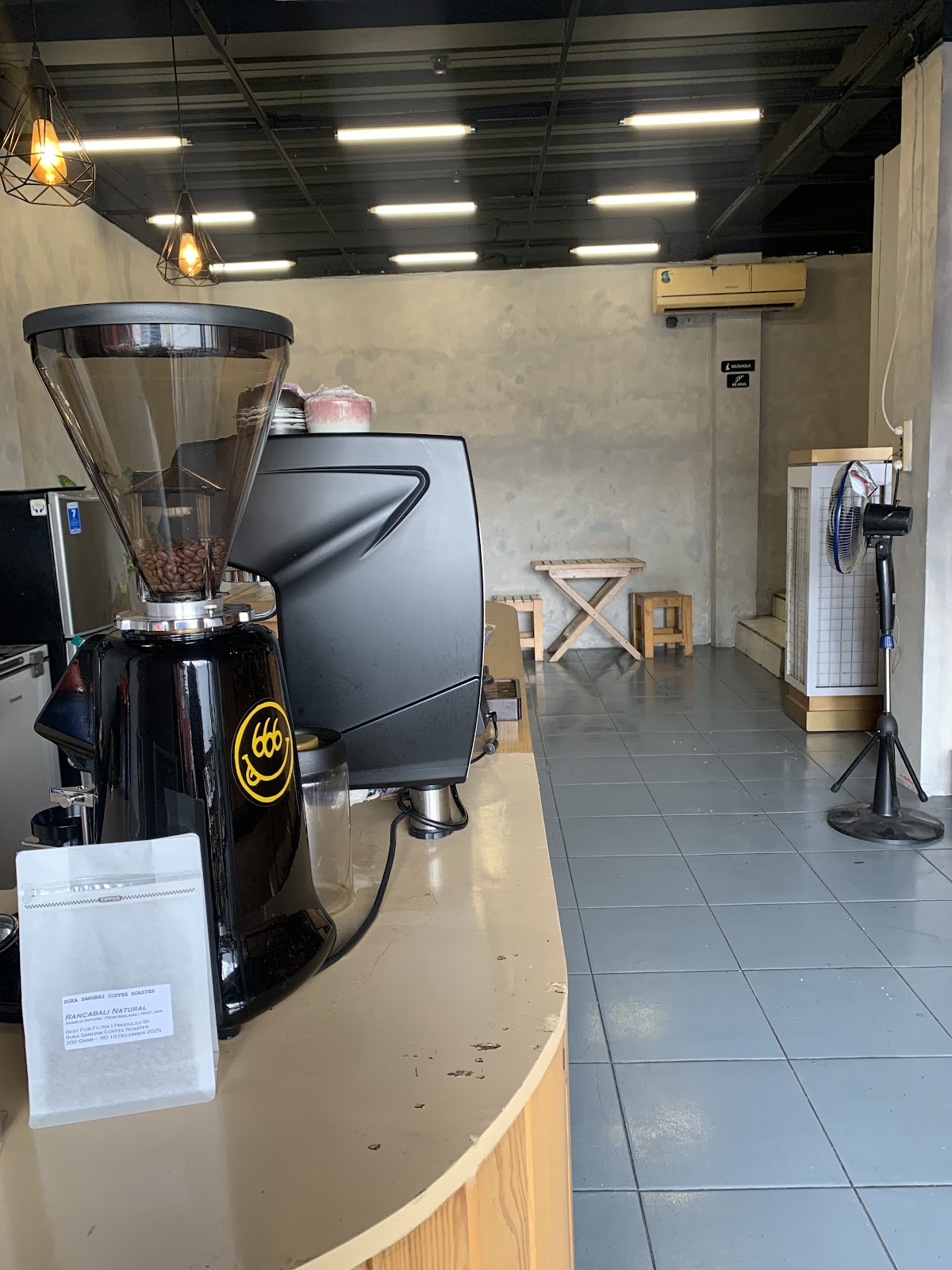 Overland Coffee - Image 1