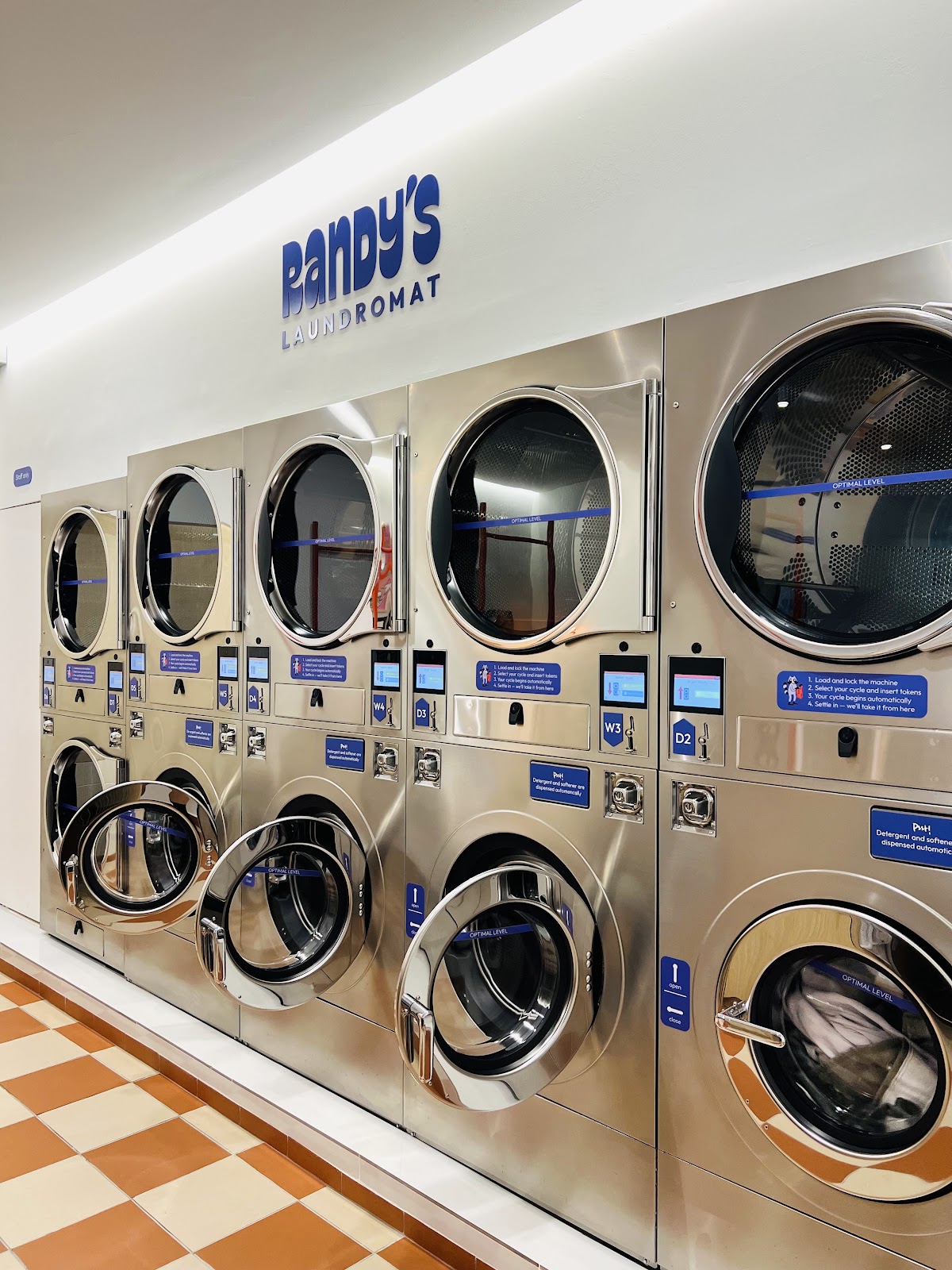 Randy’s Laundromat - Image 1