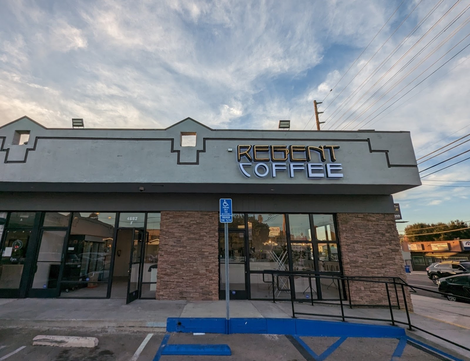 Regent Coffee Brew and Bottle House - Image 1