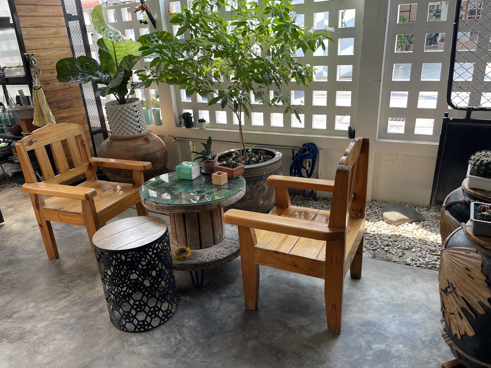 S'panad Coffee Shop - Image 1