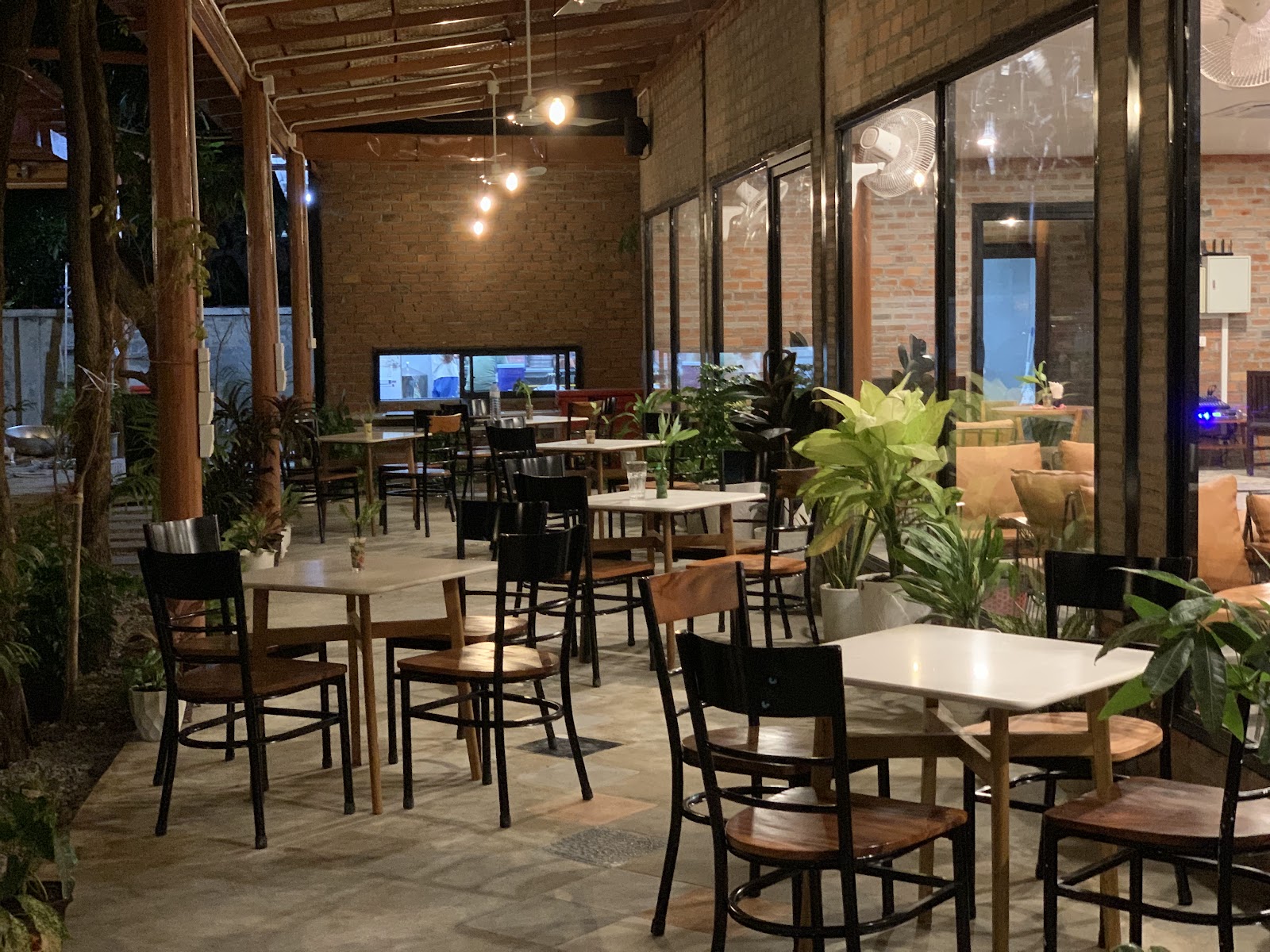 Summer Coffee and Bakery កាហ្វេ សាំមើ - Image 1