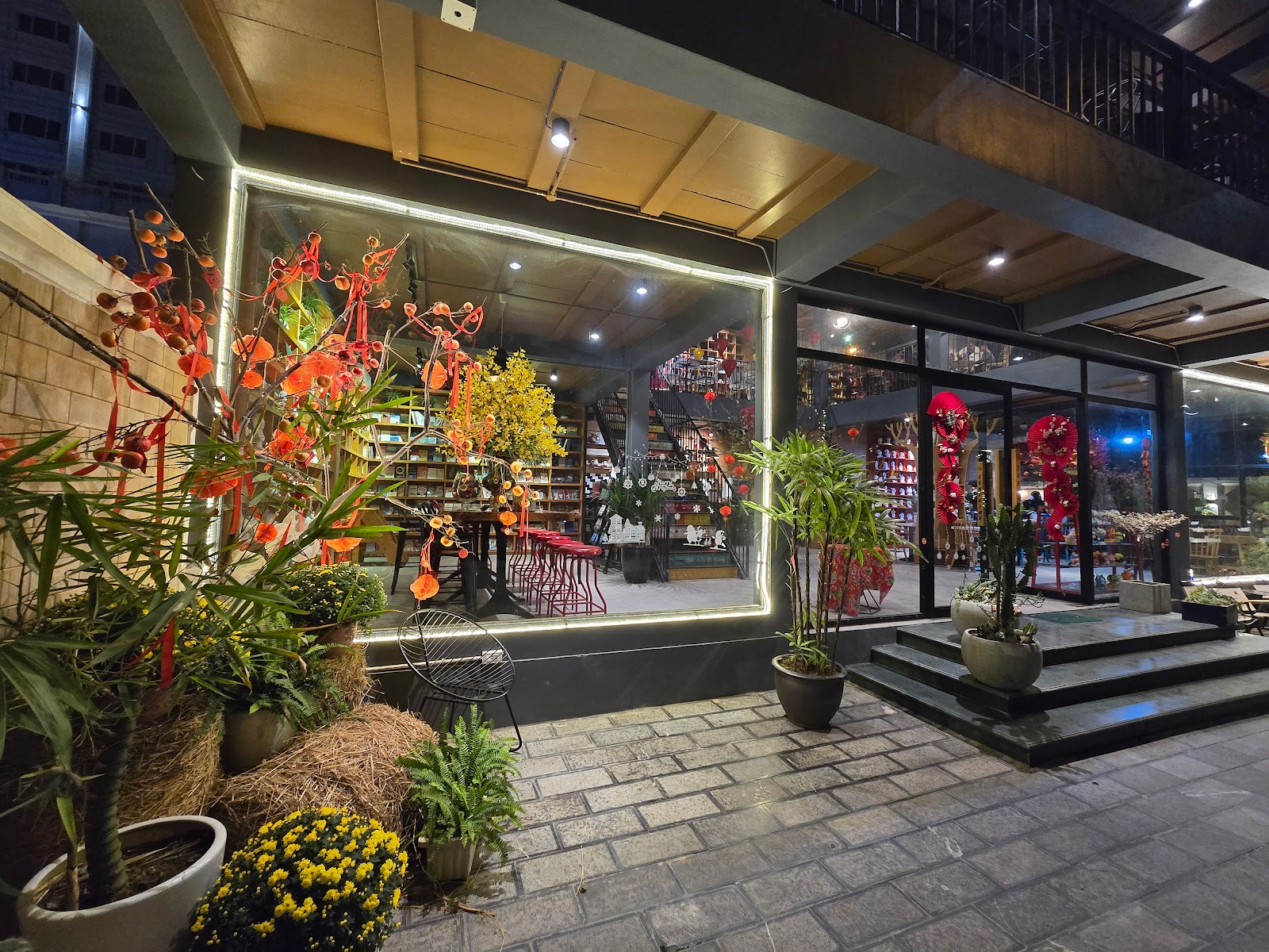 Sunshine Books Coffee Ninh Bình - Image 1
