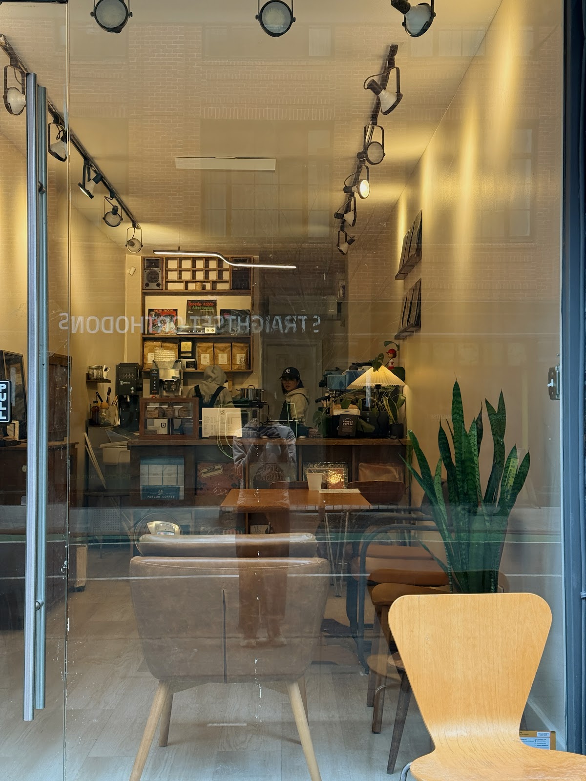 Taikii Cafe - Image 1
