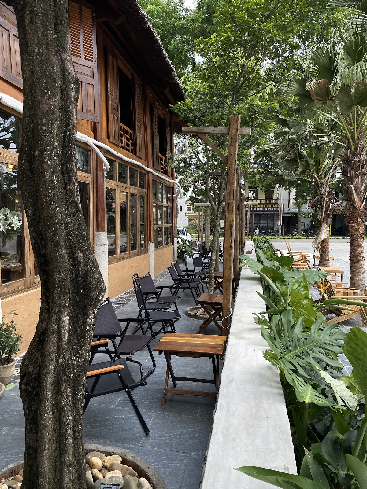 Tamori Cafe & Bistro - Image 1