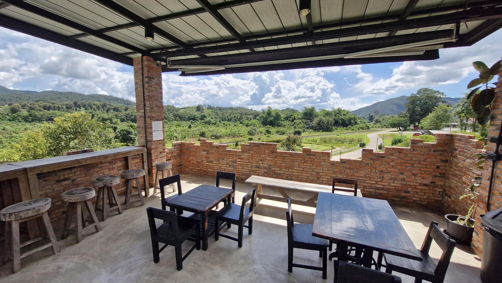 TeTRIS Cafe สะพานขาวทาชมภู - Image 1