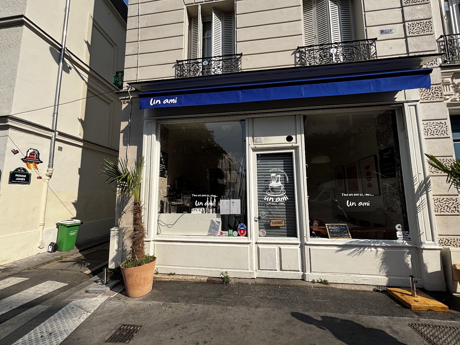 Un Ami - Image 1