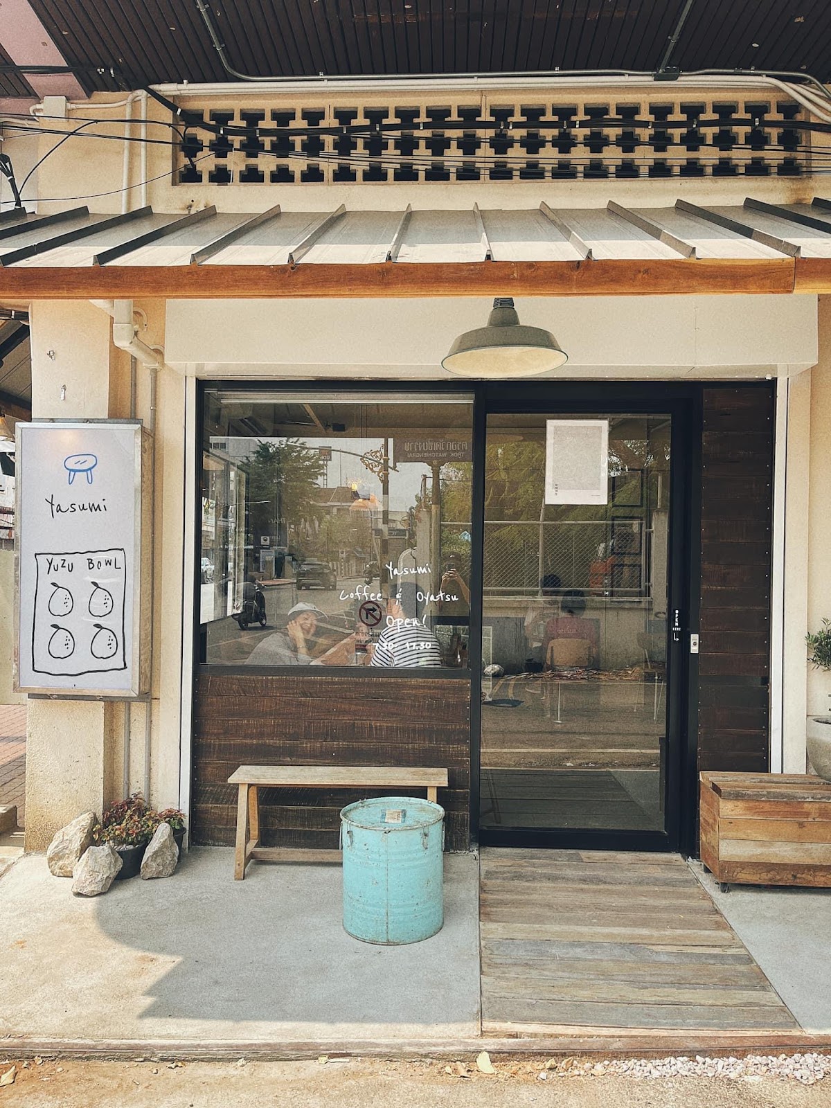 Yasumi cafe ยาสุมิ - Image 1